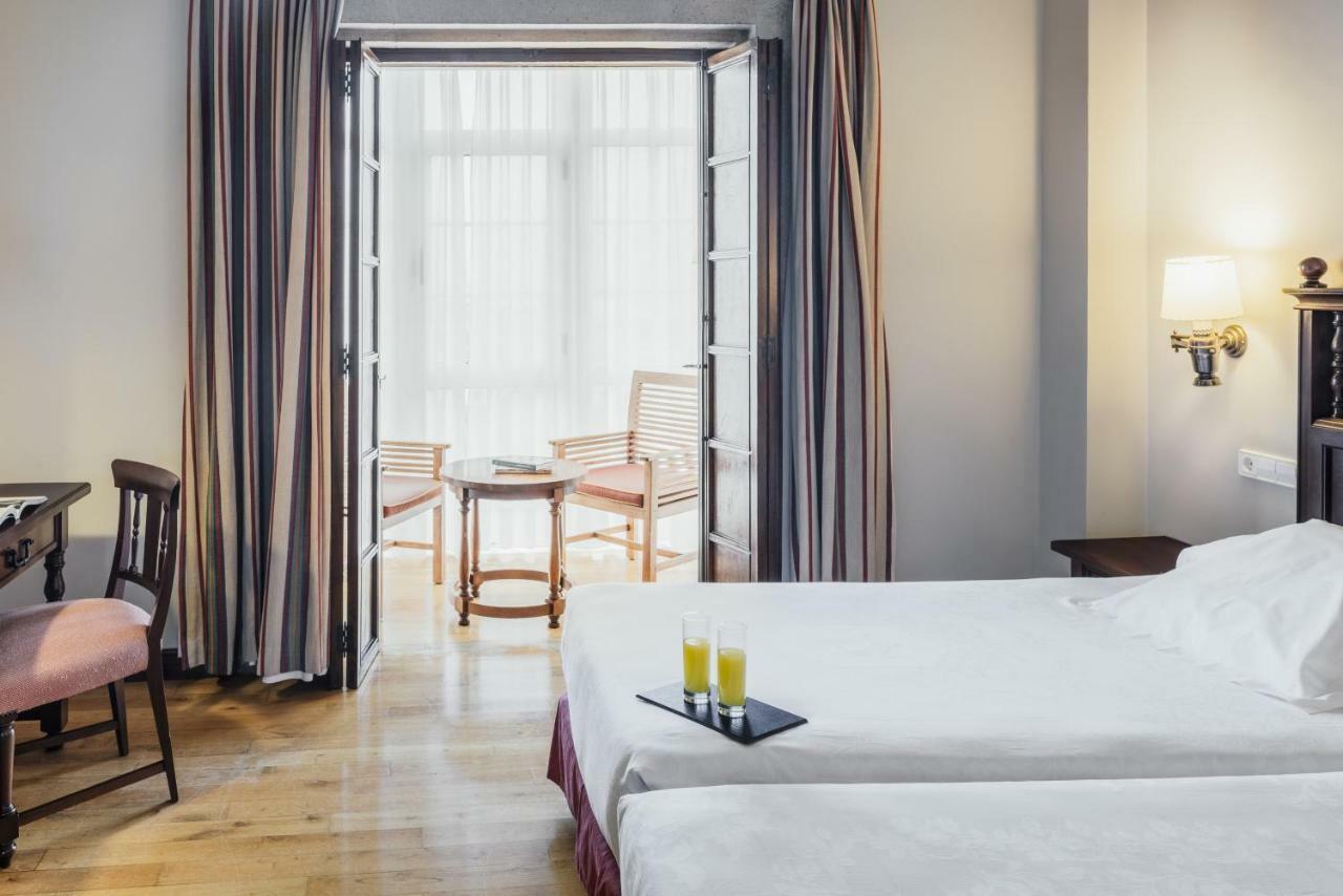 Parador De Ferrol Luaran gambar